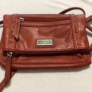 KENNETH COLE CROSSBODY 24" , EUC